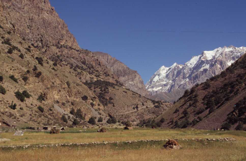 Près de notre camp dans la vallée d’Artcha Maïdan, le 13 août 2004