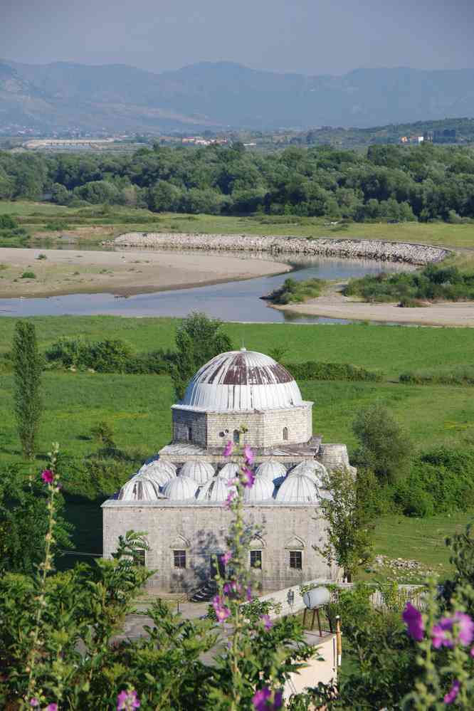 La mosquée de plomb près de Shkodër, le 11 juillet 2016