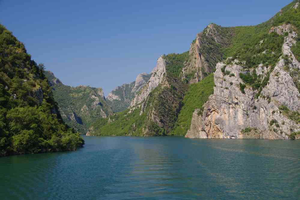 Traversée sur le lac Koman, le 12 juillet 2016