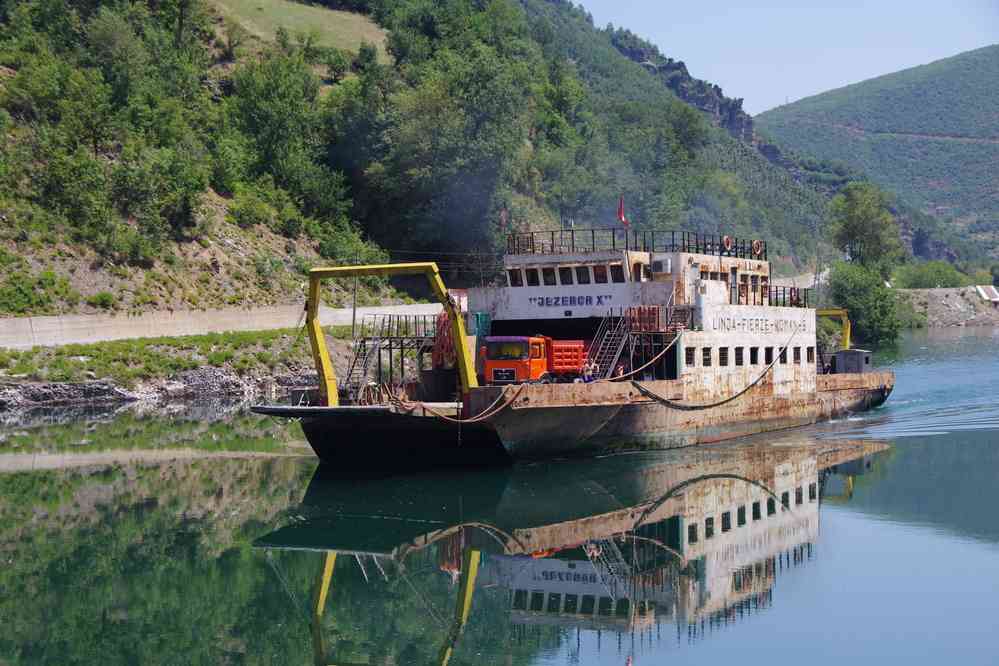 Traversée sur le lac Koman, le 12 juillet 2016