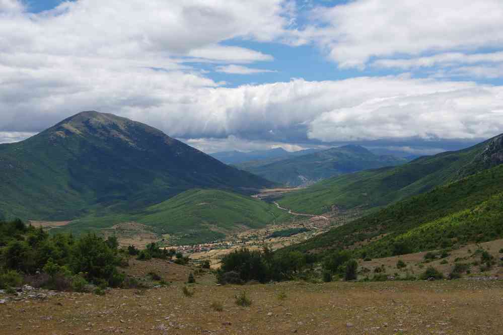 On domine le lac de Prespa qu’il est impossible de voir ! (17 juillet 2016)
