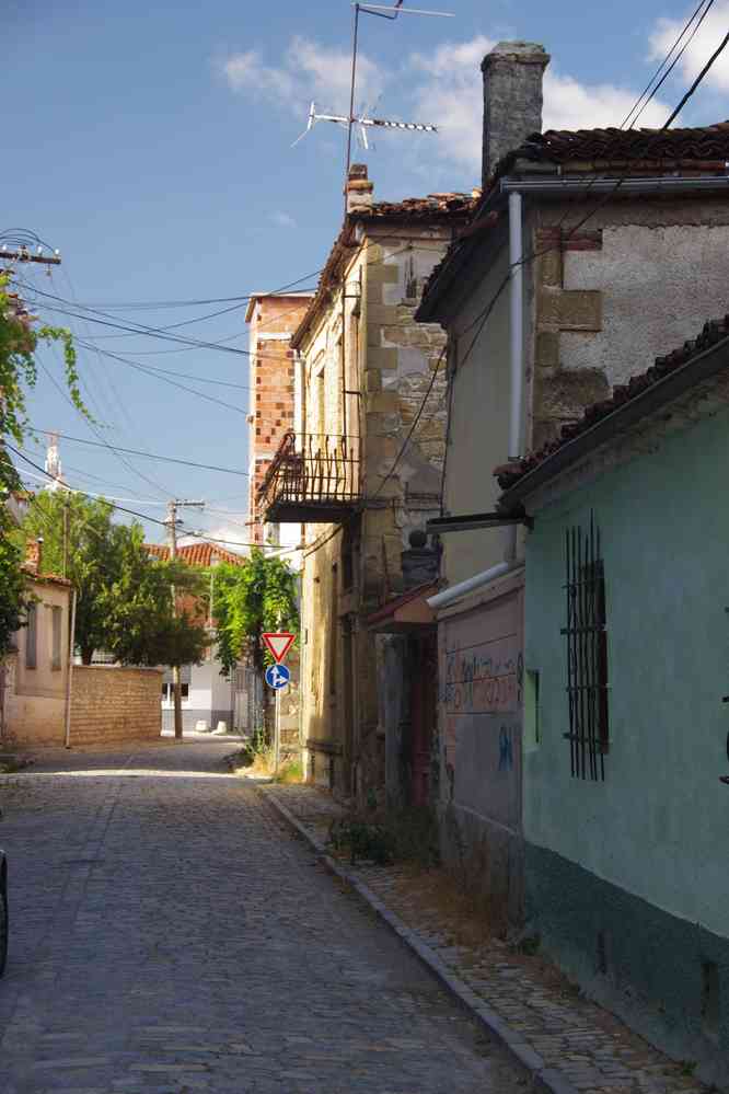 Korçë, rue pavée, le 18 juillet 2016