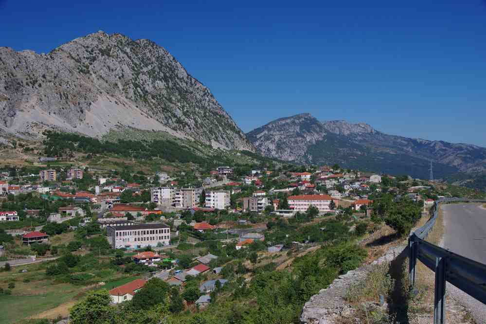 Leskovik : stigmates du régime communiste (19 juillet 2016)