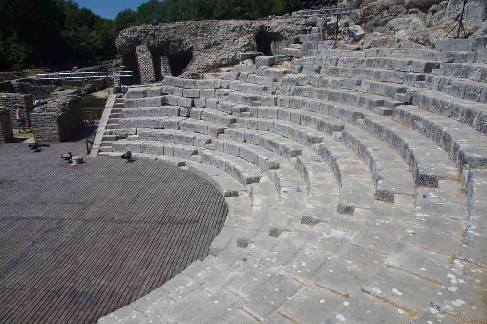 Butrint (Buthrote (Buthrotum), Βουθρωτόν), théâtre greco-romain, le 21 juillet 2016