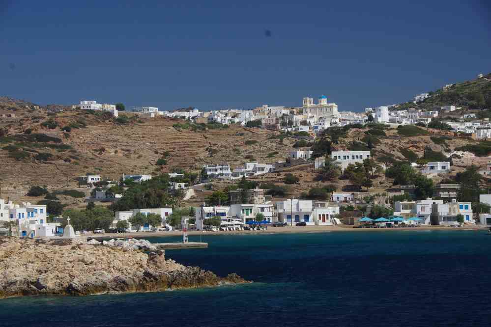 Arrivée à Kimolos (Ν. Κίμολος) (port de Psathi (Ψάθη)), le 28 juin 2021