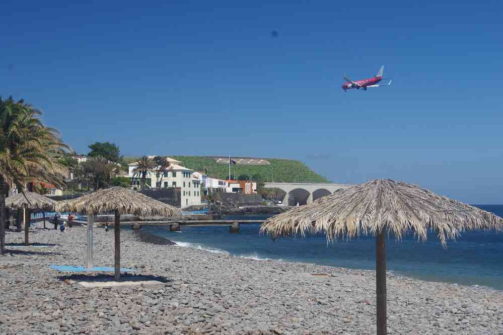 Santa Cruz, activité aéroportuaire, le 1ᵉʳ mai 2022