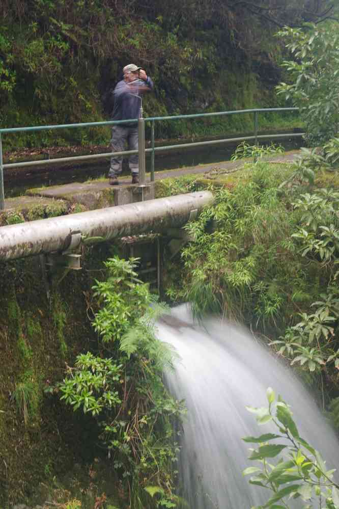Levada dos Tornos. Nettoyage de la levada, le 6 mai 2022