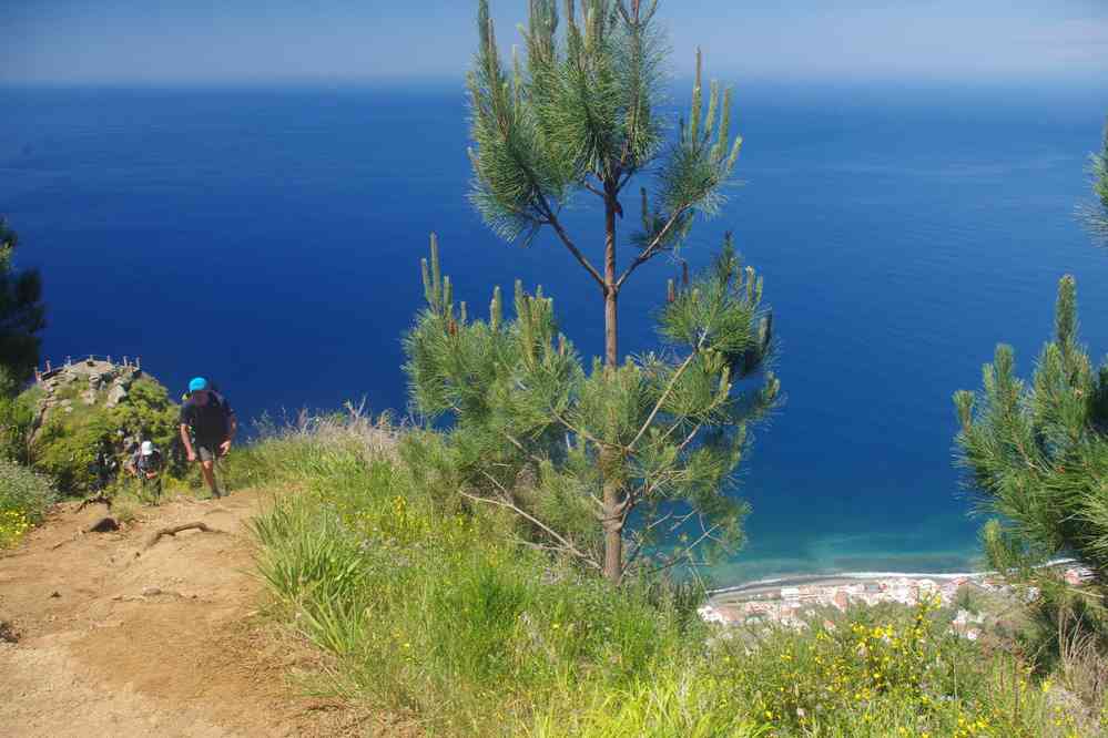 Quittant le belvédère de Raposeira, le 9 mai 2022