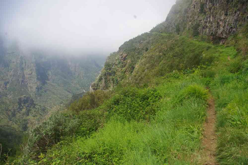 Itinéraire montagnard en direction du col Boca do Cerro, le 12 mai 2022