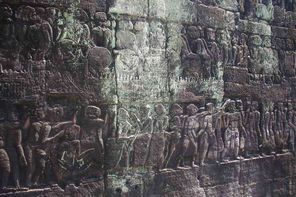 Angkor (អង្គរ), bas-reliefs sur le temple du Bayon (ប្រាសាទបាយ័ន), le 23 janvier 2023