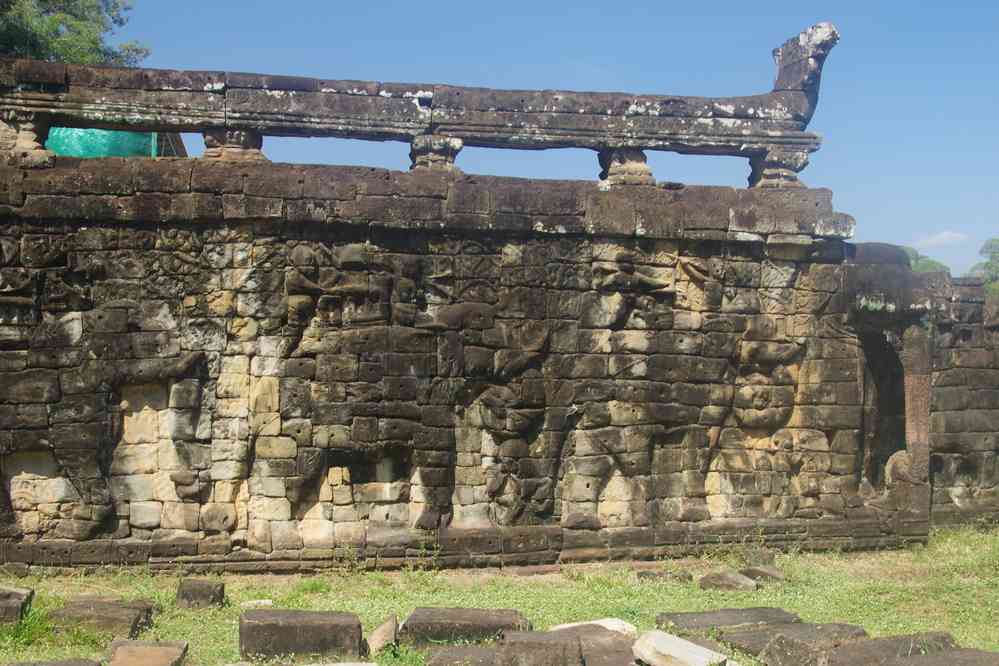 Angkor (អង្គរ), terrasse des éléphants (លានជល់ដំរី), le 23 janvier 2023