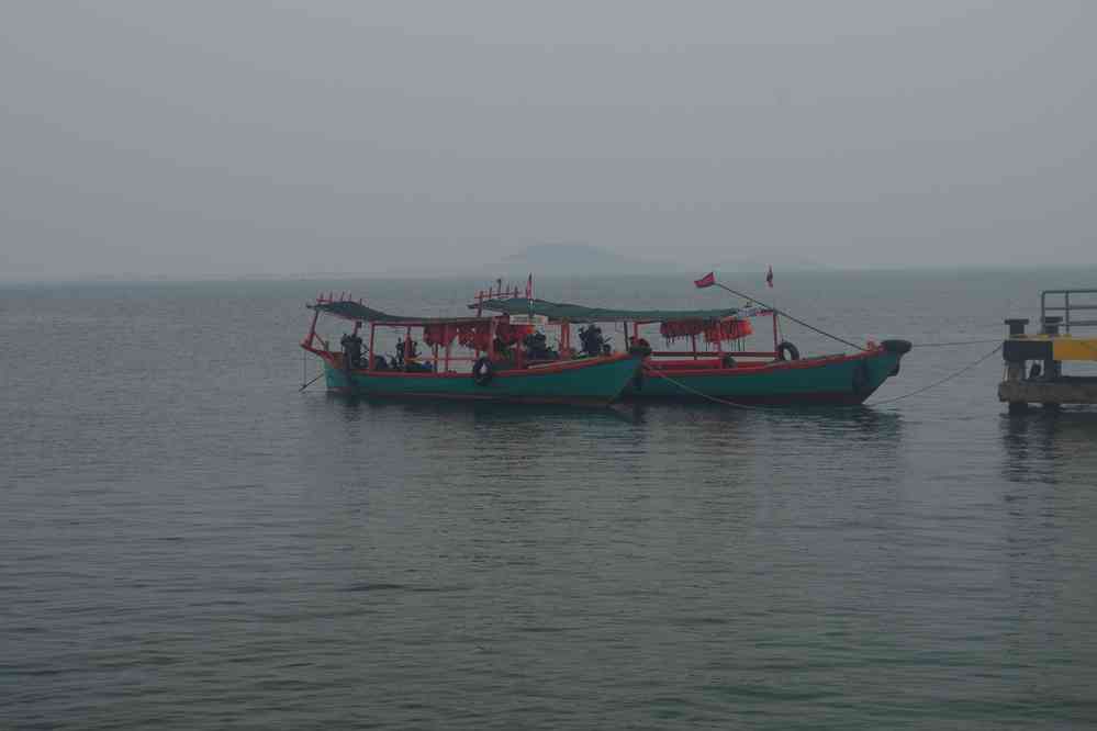 Bateaux pour l’île aux lapins (Koh Tonsay), le 1ᵉʳ février 2023