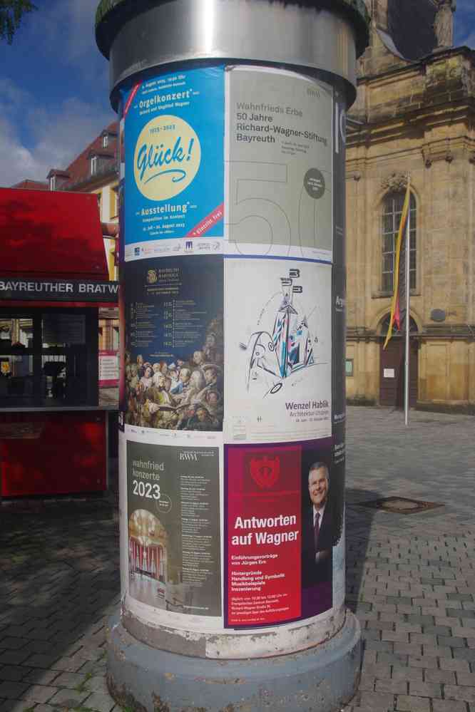 Bayreuth, colonne Morris annonçant plusieurs animations liées à Wagner, le 6 août 2023