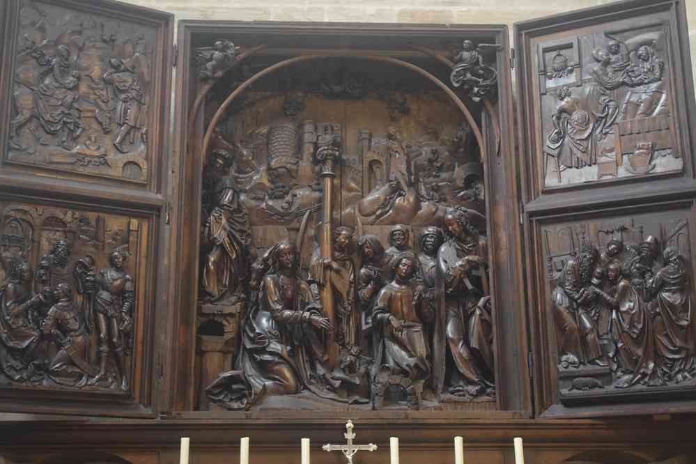 Cathédrale Saint-Pierre-et-Saint-Georges de Bamberg (ou Kaiserdom). Retable de la Nativité (1523) par Veit Stoß, le 9 août 2023