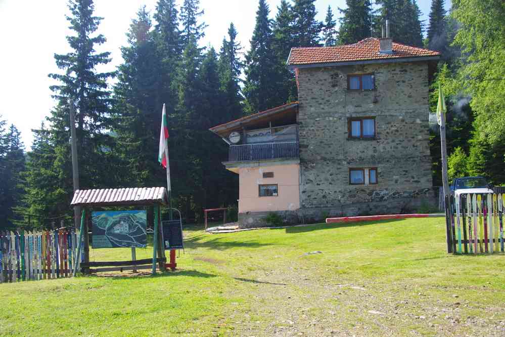 Départ à 1520 m d’altitude en direction du sommet Kom (връх Ком), le 20 juillet 2019