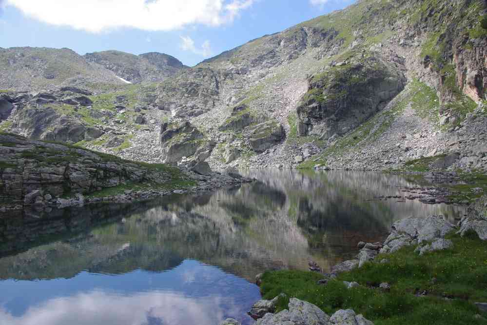 Petit lac sur le chemin du mont Maliovitza (Мальовица), le 21 juillet 2019