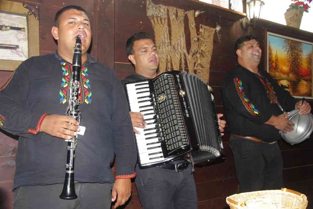 Bansko (Банско). Animation folklorique, le 24 juillet 2019