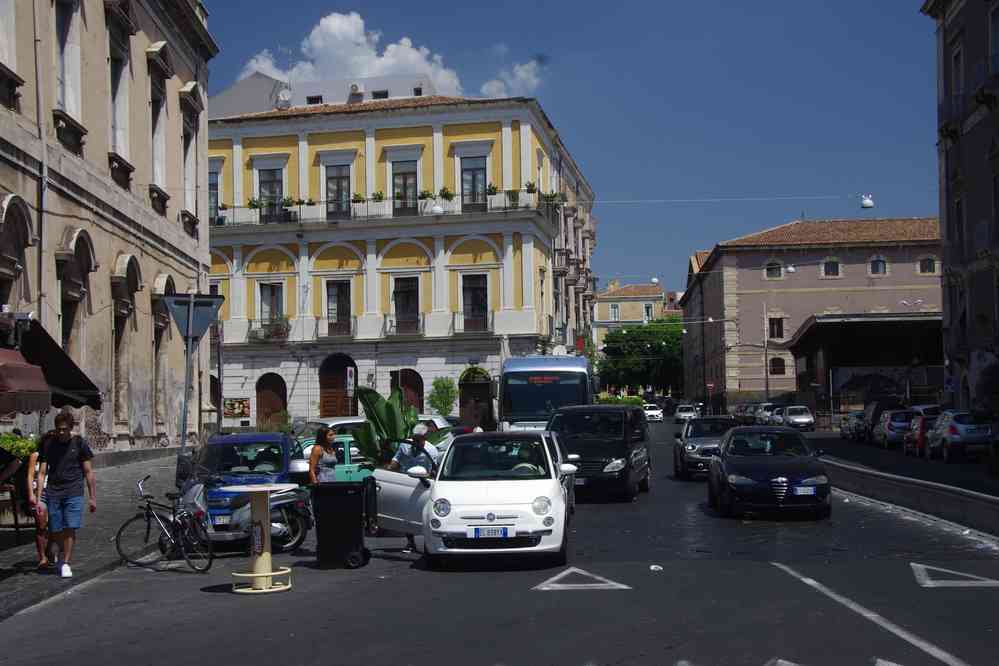 Près de la Piazza Cutelli (Catane), le 1ᵉʳ août 2020