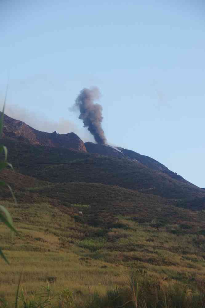 Montée sur les pentes du Stromboli. Activité éruptive, le 5 août 2020
