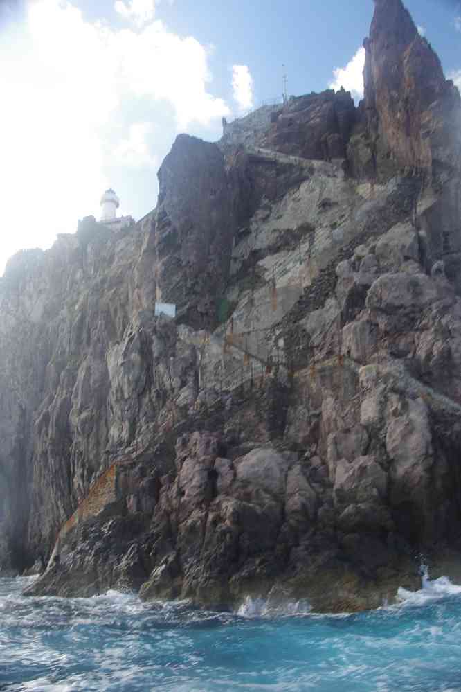 Stromboli, balade en canot pneumatique, le 6 août 2020. Approche de Strombolicchio