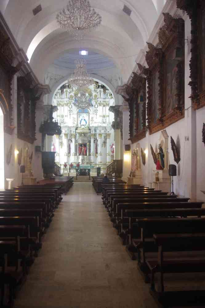 Lampa, visite de l’église du XVIIᵉ siècle, le 8 août 2024