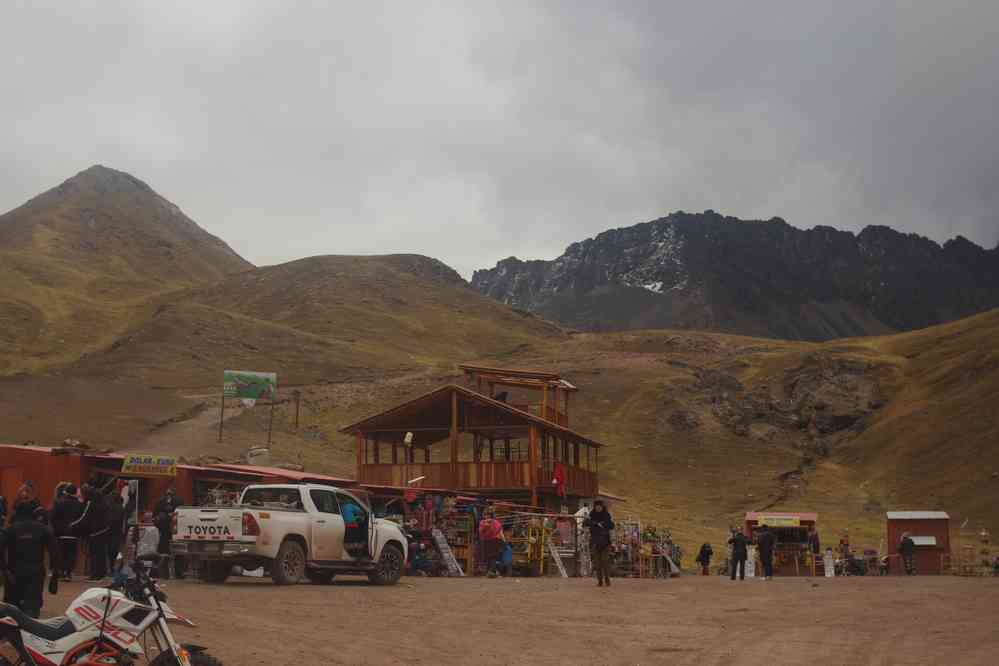 Départ pour l’ascension du mont Vinikunka 5036 m, le 9 août 2024