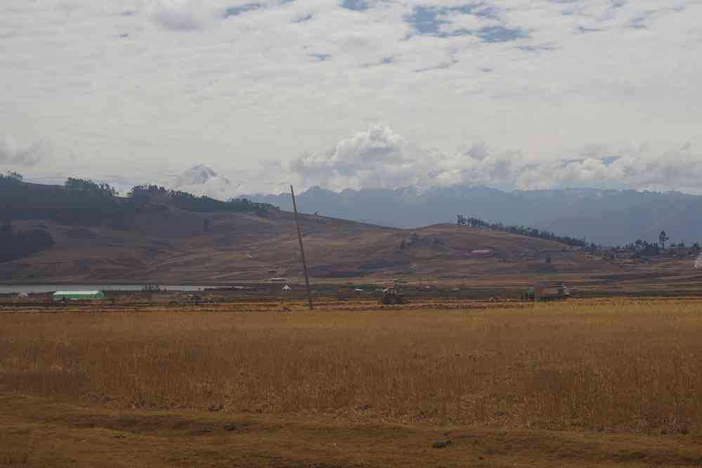 Au fond à gauche le Salcantay (6271 m), point culminant de la cordillère de Vilcabamba, le 10 août 2024