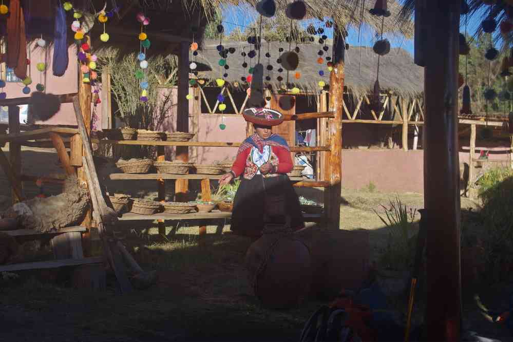 Nuit chez l’habitant à Tauca (au-dessus du lac de Piuray). Démonstration de techniques artisanales et agricoles, le 10 août 2024