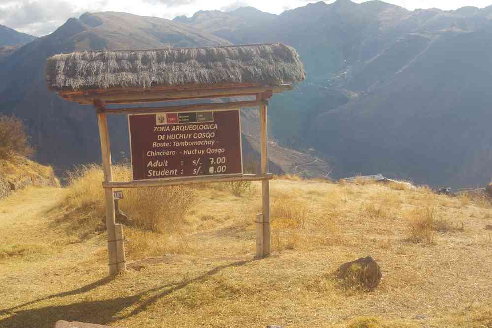 L’entrée du site inca d’Huchuy Qosqo, le 12 août 2024