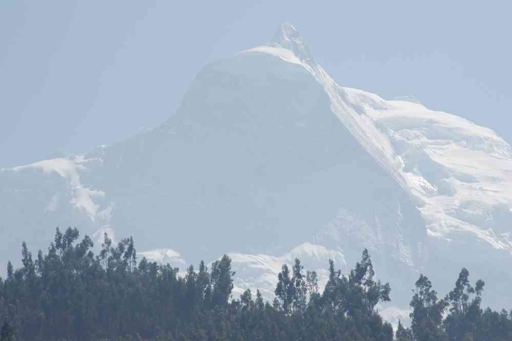 Le Huandoy 6395 m (depuis le véhicule), le 19 août 2024