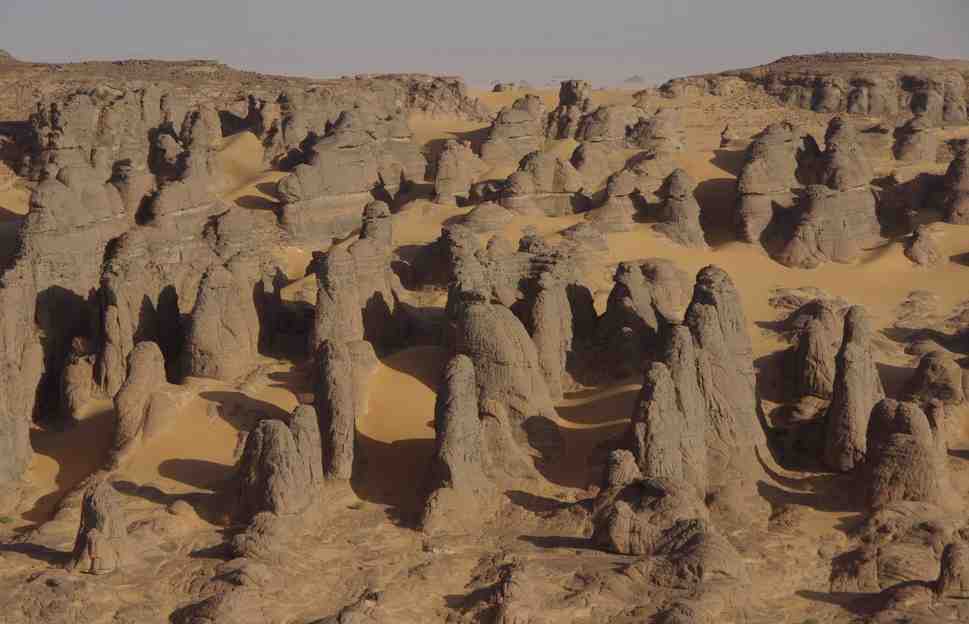 Vue depuis une formation du site de Teguelman Semerdet