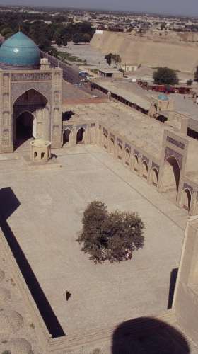 La mosquée Kalian vue du haut de son minaret, le 24 août 2004