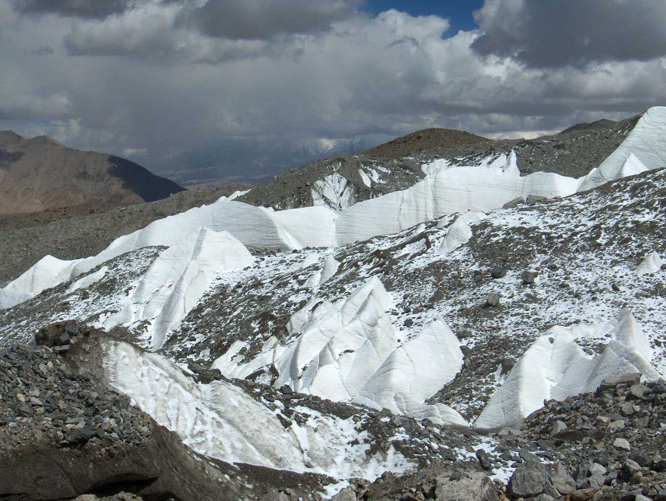 Les pénitents du glacier de Jumbulac, le 10 août 2005