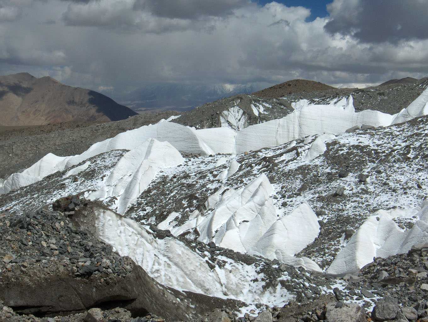 Les pénitents du glacier de Jumbulac, le 10 août 2005