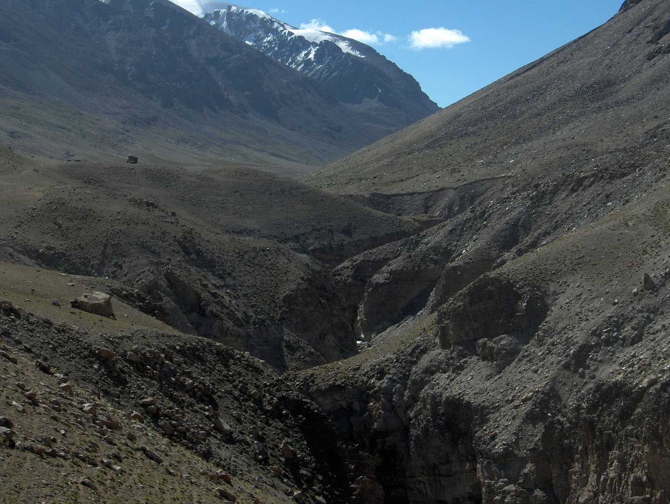 Cañon à l’entrée des prairies de Karadjilka, le 14 août 2005