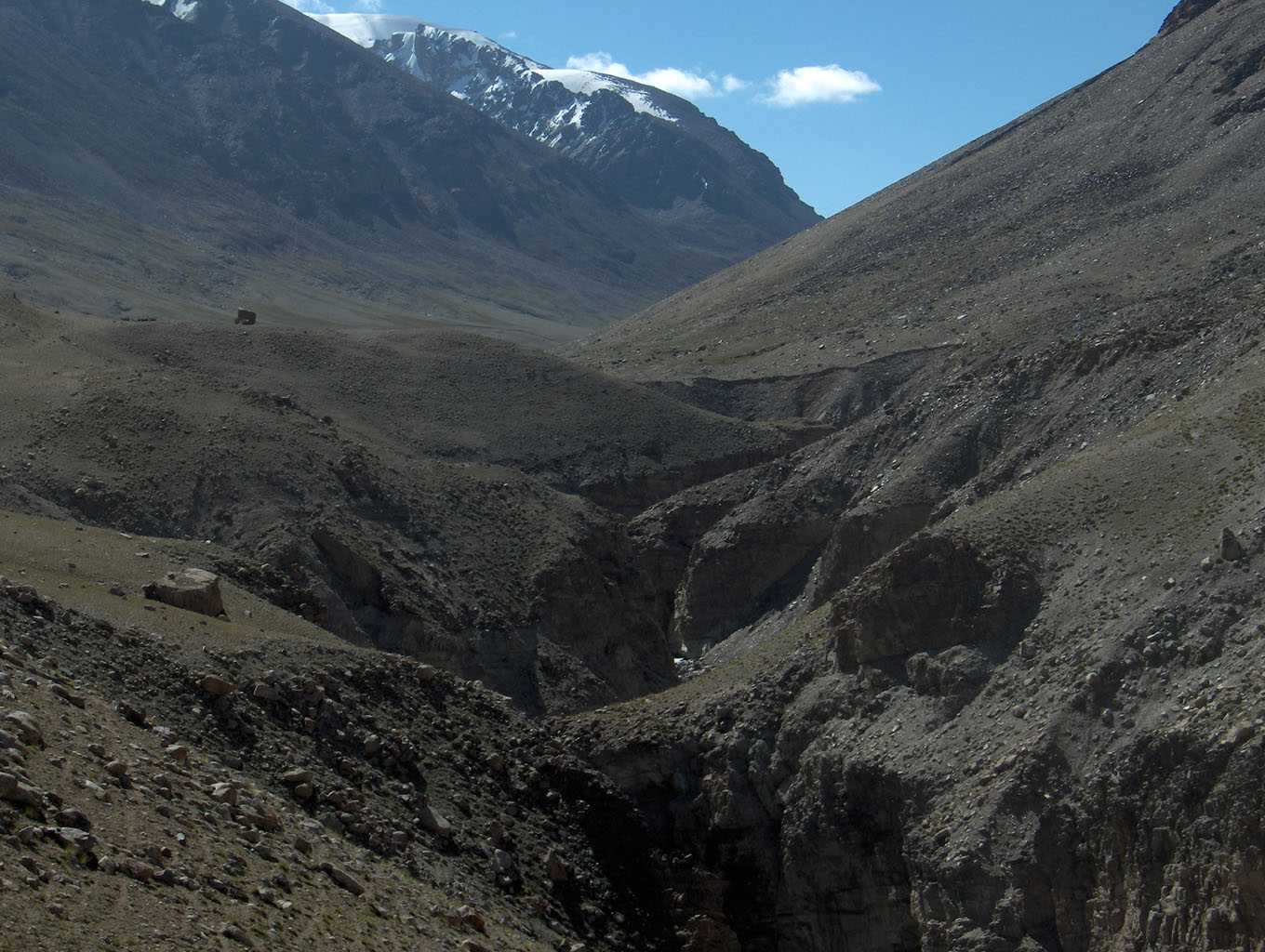 Cañon à l’entrée des prairies de Karadjilka, le 14 août 2005