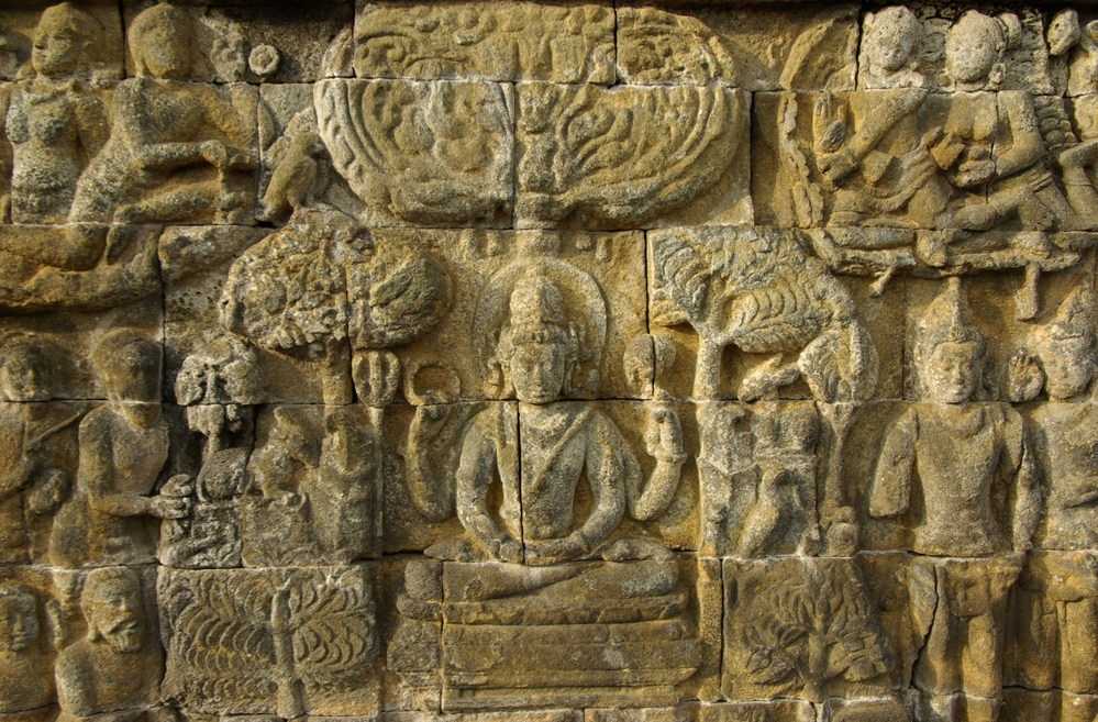 Borobudur (bas-relief représentant l'illumination du Bouddha), le 23 juillet 2007