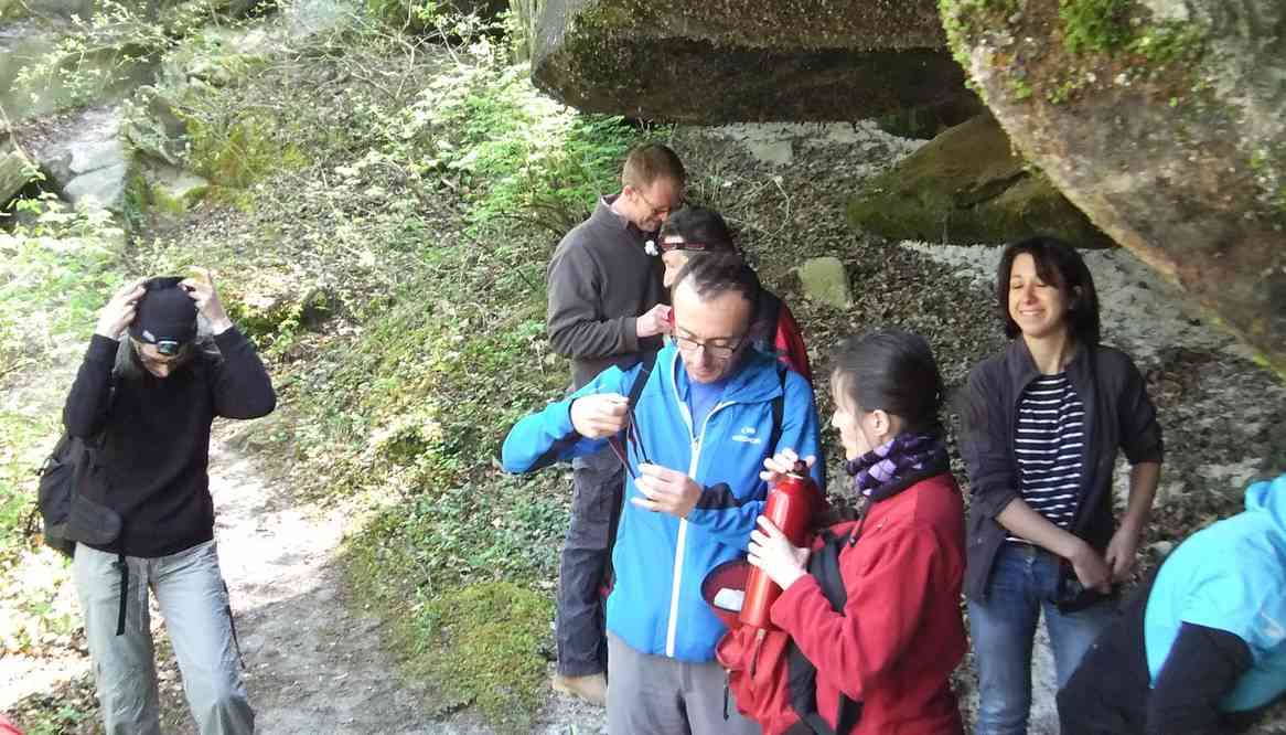 Près de l’entrée de la carrière de Nemours, le 4 mai 2013