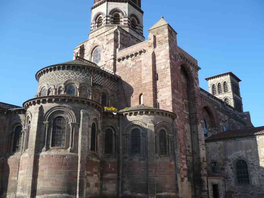Basilique de Brioude. Le jeudi 7 mai 2009