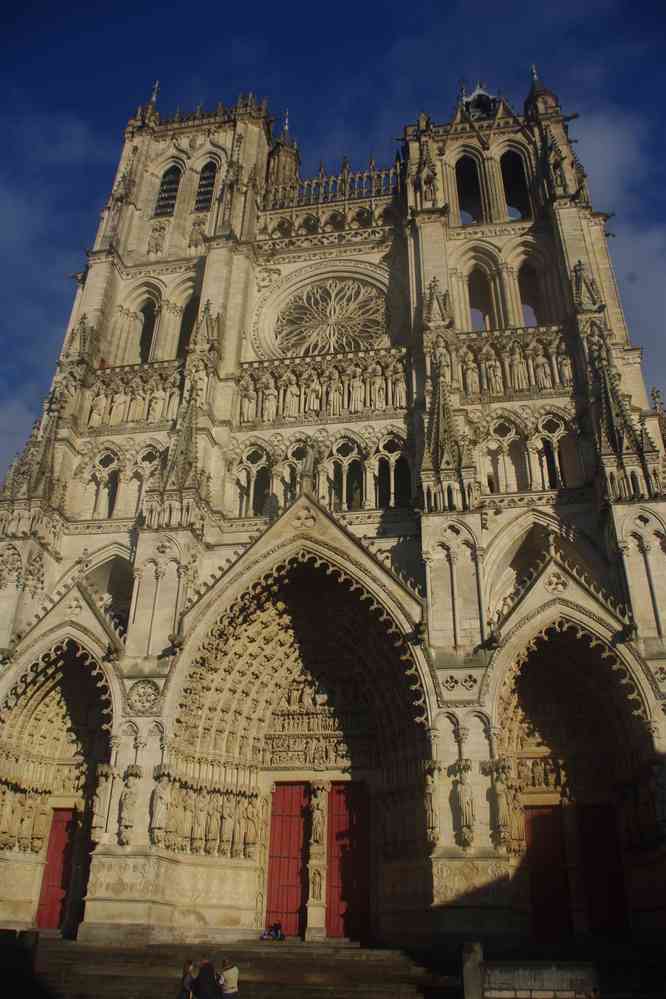 Cathédrale d’Amiens : façade. Le samedi 13 septembre 2025