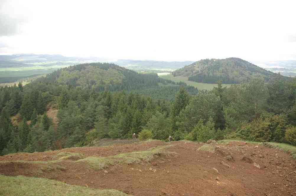 Puy de Lassolas. Le vendredi 10 mai 2013