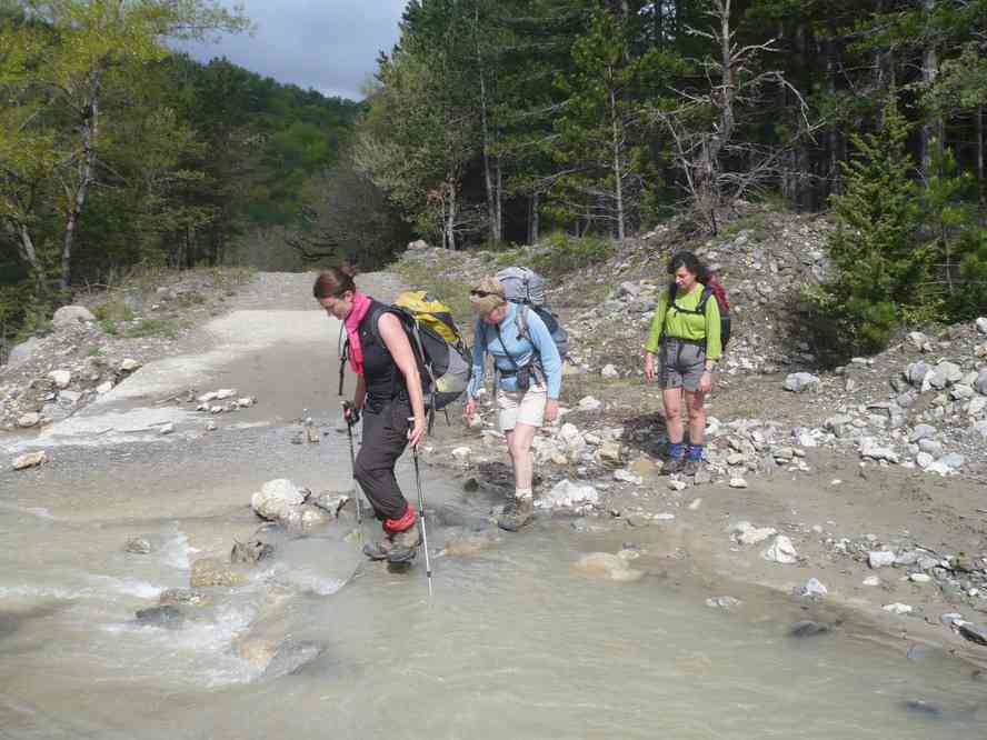 Hélène se concentre sur sa tâche. Le vendredi 14 mai 2010
