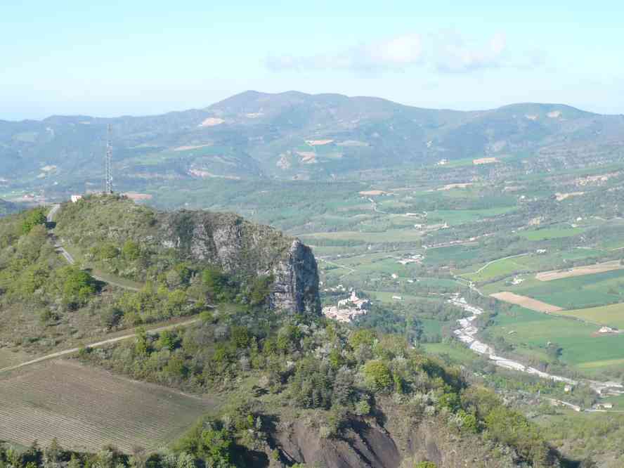 Thoard c’est en bas, on a déjà monté tout ça ! Le samedi 15 mai 2010