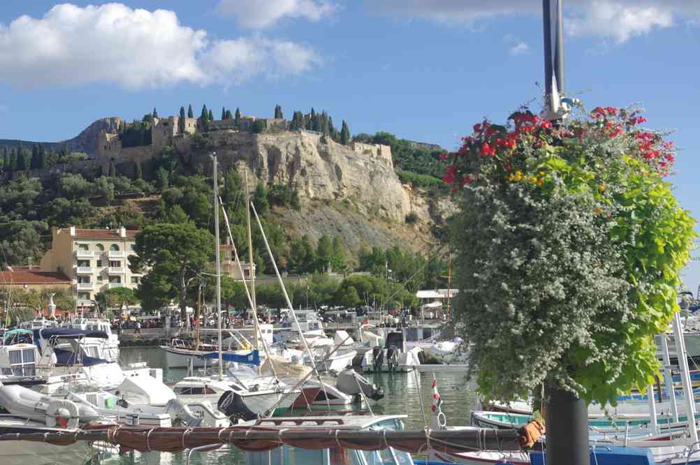 Le port de Cassis. Le samedi 5 octobre 2013