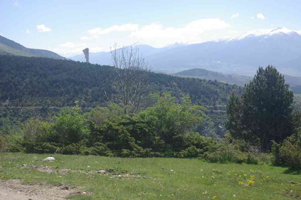 La « centrale » solaire de Thémis : comme quoi c’est (souvent) bien disgracieux les énergies renouvelables ! Le dimanche 1ᵉʳ juin 2014