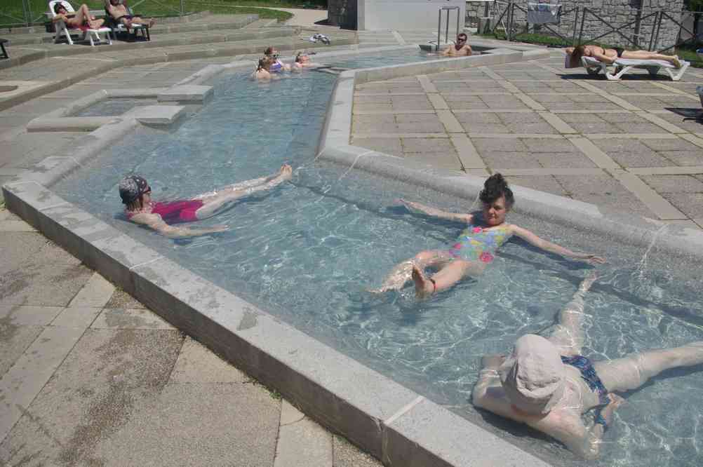 Les thermes de Dorres. Le dimanche 1ᵉʳ juin 2014