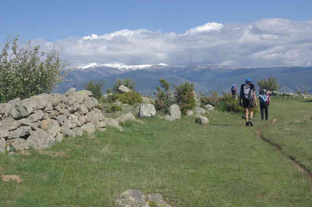 Vers la tour de Carol. Le dimanche 1ᵉʳ juin 2014