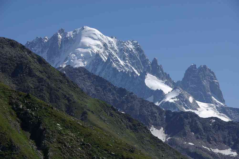 L’aiguille Verte et les Drus, depuis l’arrivée du télésiège. Le lundi 9 août 2010
