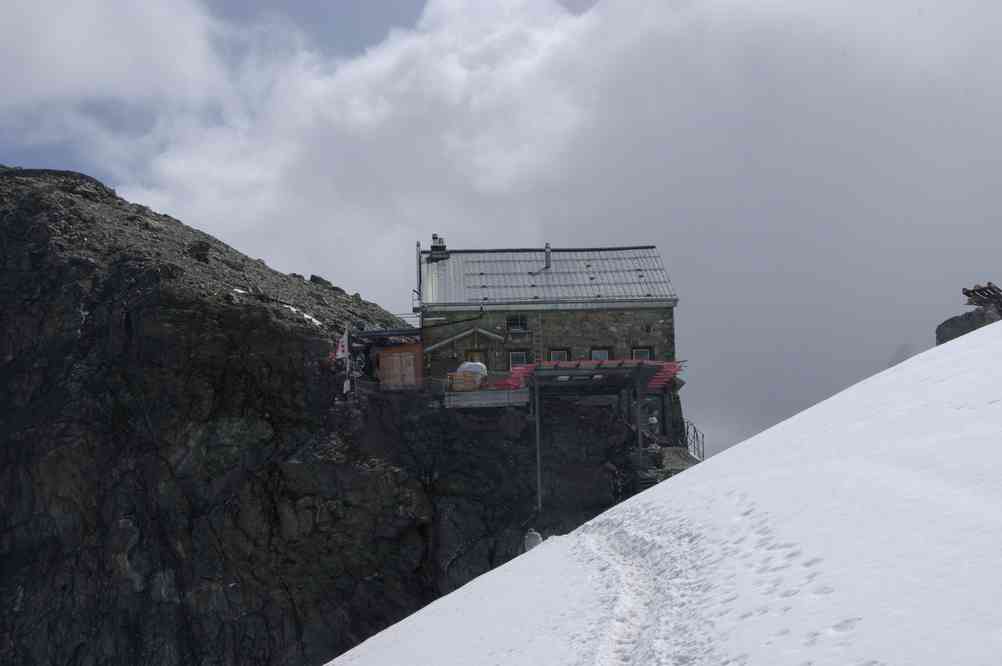 Arrivée à la cabane des Vignettes. Le jeudi 12 août 2010