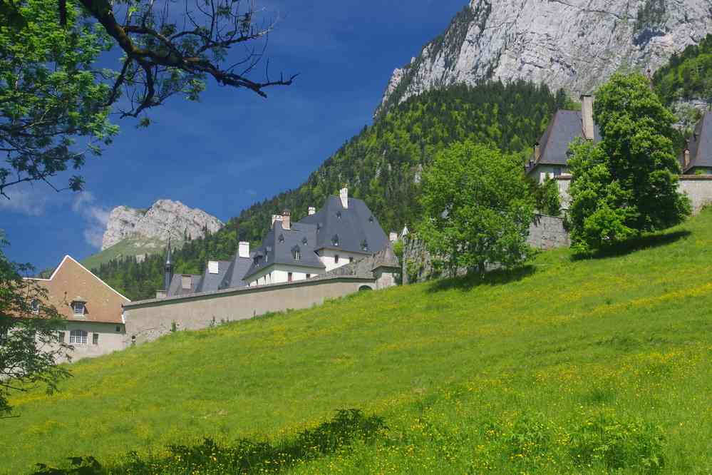 Quittant le monastère de la Grande Chartreuse. Le jeudi 29 mai 2025